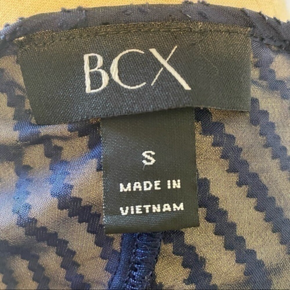 BCX —‎ Women's Open Arm Design Navy Blouse - Picture 8 of 9